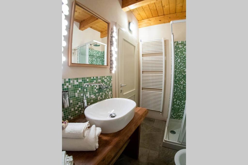 Cottage Of Bellagio'S Woods 시벤나 외부 사진