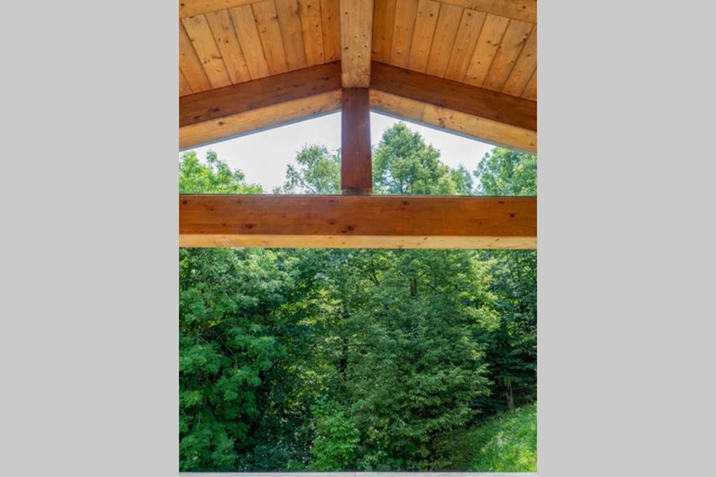 Cottage Of Bellagio'S Woods 시벤나 외부 사진